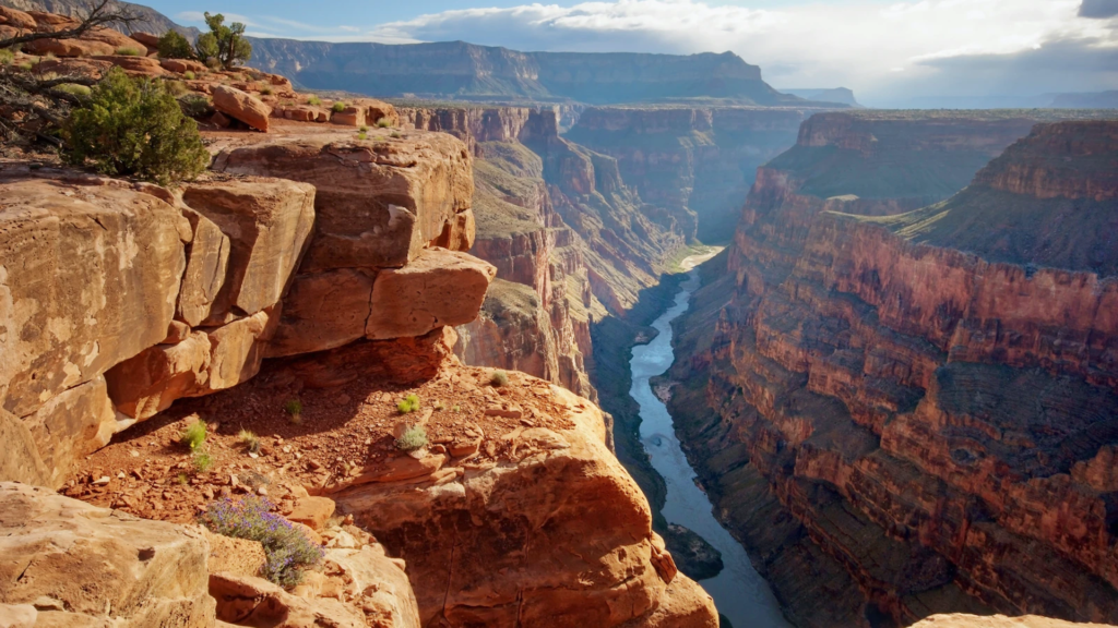A river running through a canyon

Description automatically generated with medium confidence